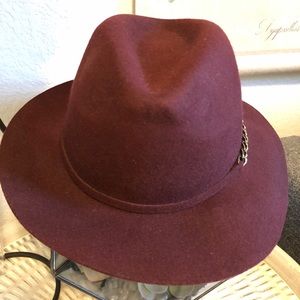 D&Y Maroon Wool Hat